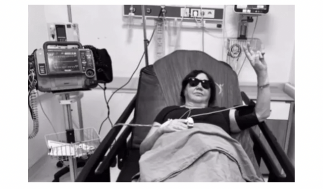 Nazan Öncel'den sevenlerini korkutan haber! Ambulansla hastaneye kaldırıldı - Resim: 0